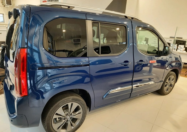 Toyota Proace City Verso cena 127150 przebieg: 6, rok produkcji 2024 z Radzymin małe 16